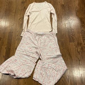 Love by Gap Women’s pink love print lounge pajama set size small